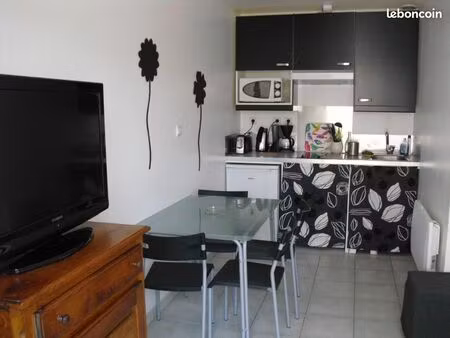 appartement à louer à 400m du lycée maritime
