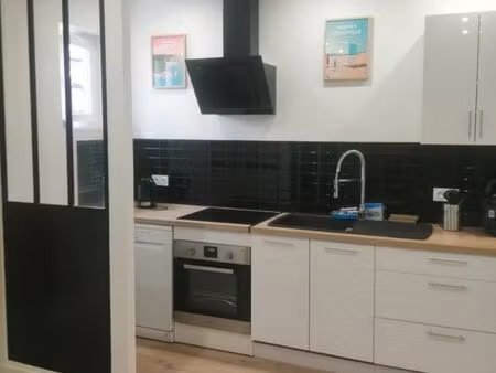 apparemment t1 30m2 refait à neuf