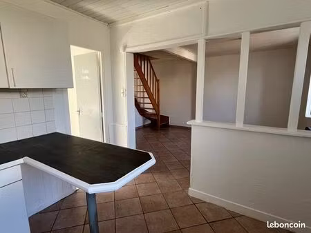 maison d’habitation  80 m²  trois chambres montceau-les-mines libres de suite