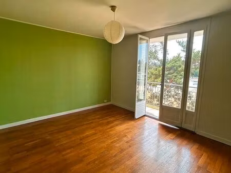 à louer – t3 de 62 m² avec parking et cave