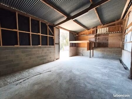 espace de stockage sécurisé de 120 m² à marcillé-robert – 320 /mois