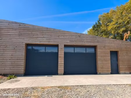 grand entrepôt de stockage sécurisé de 600 m² à marcillé-robert – 1200/mois