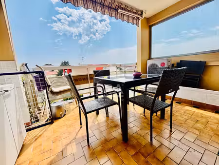 proche mer t3 traversant avec grande terrasse