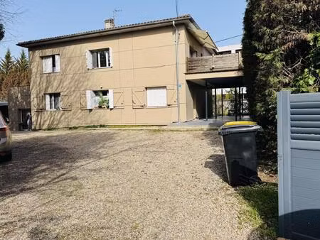 immeuble de rapport sécurisé  rendement de 8.35 % brut - bègles centre
