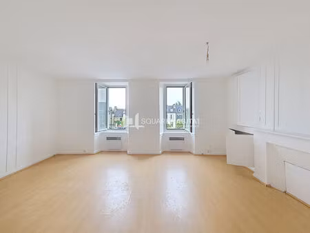 centre ville  appartement type 2 avec jardin