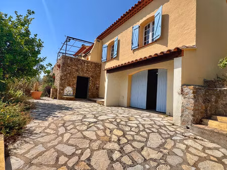 maison carqueiranne 4 pièce(s) 85 m2