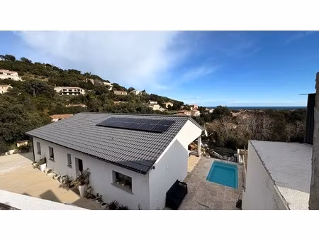 maison 5 pièces – 120 m² habitables – vue mer – piscine - garage de 136 m2 à folelli  pent