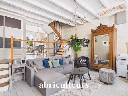 maison de ville de 90 m² avec cour et 4 chambres en vente à saintes (17100)