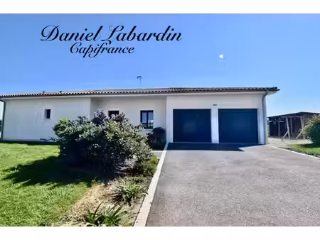 villa moderne avec piscine - 3 chambres - garage double entrée