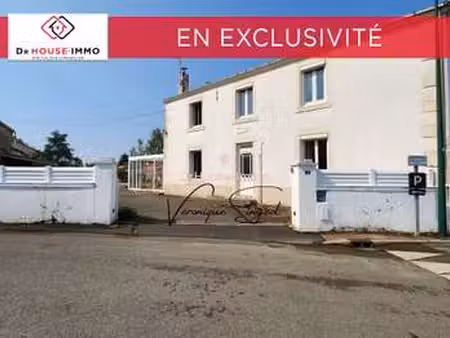 vente maison à petosse (85570) : à vendre / 116m² petosse