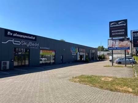 bâtiment commercial de 750m² aux portes de bruxelles