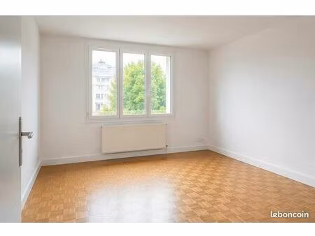 grand studio rénové de 35 m² avec cave – centre d'arpajon – idéal premier achat ou investi