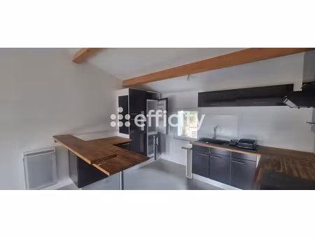 immeuble 10 pièces - 210 m²