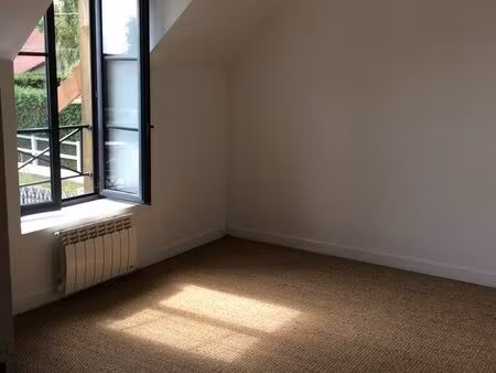 maison mitoyenne à la campagne