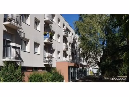 appartement 4 pièces 92 m²