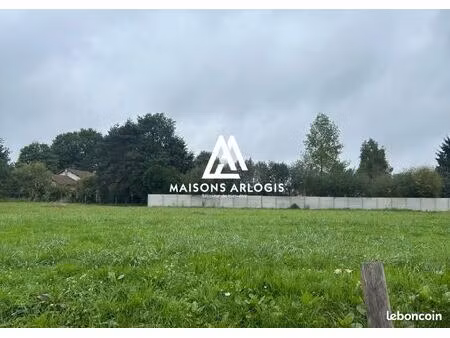 terrain 1 047 m² panazol