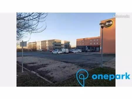 parking/box 12 m² bezannes