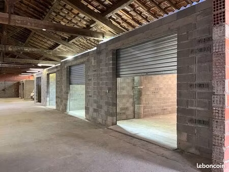 grand garage 44m2 100% sécurisé dans entrepôt rare