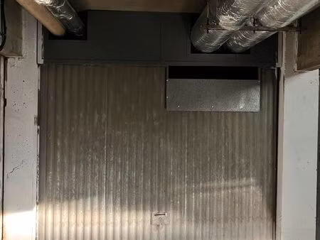 parking/garage/box en centre-ville
