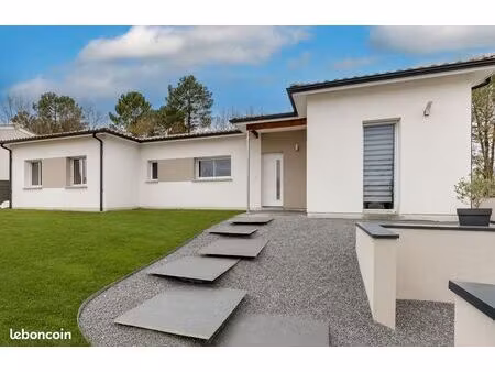 à louer – superbe maison meublée avec piscine chauffée