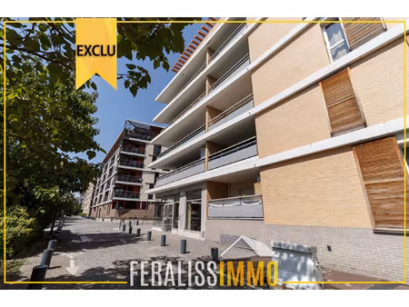 grand f2 avec extérieur dans immeuble de 2009 !
