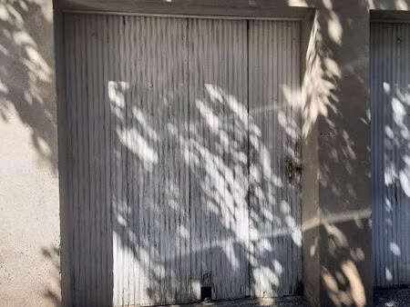 caussade centre -garage 15 m²