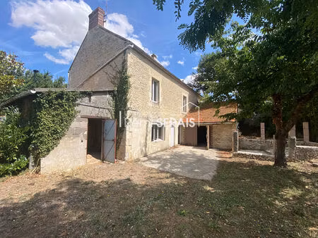 maison à rénover avec dépendances et combles exploitables près de potigny