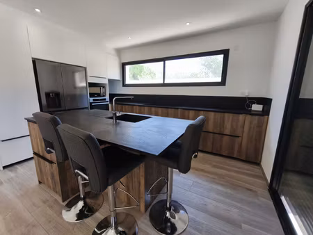 vend villa neuve de 146m2 sur un terrain de 420m2 à bessan