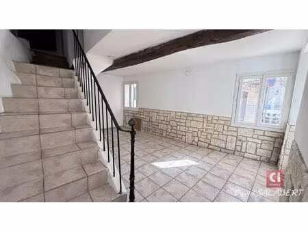 à vendre rocbaron centre - maison de village t4 de 59 m² sur 3 niveaux