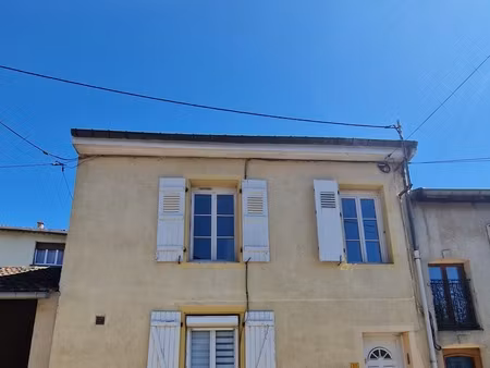 maison à waville f4 de 90 m2 avec jardin / parking et dépendance