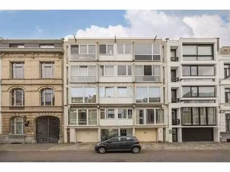 ruim appartement + ondergrondse autostaanplaats in antwerpen