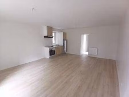 location appartement 3 pièces à laval les fourches (53000) : à louer 3 pièces / 74m² laval