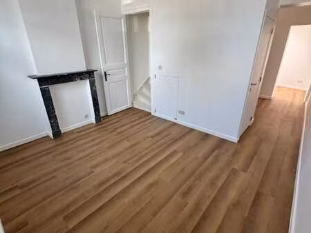 maison 2 ch. entièrement rénovée à louer