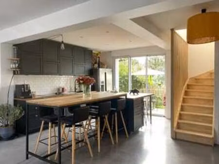 location maison meublé à nantes (44000) : à louer meublé / 115m² nantes