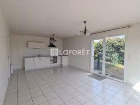 location appartement 3 pièces à penvénan (22710) : à louer 3 pièces / 56m² penvénan