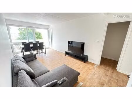 t4 meublé 85 m² + 15 m² de terrasses – refait à neuf