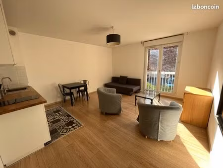 appartement lumineux meublé