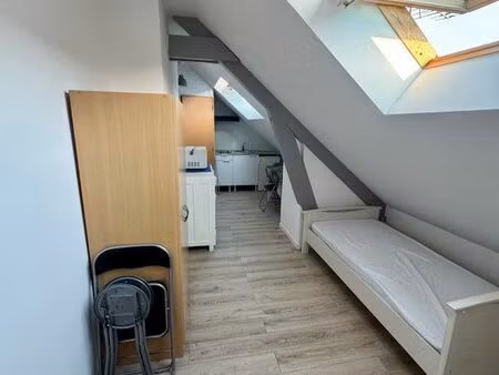 studio meublé de 25 m² (entièrement rénové) pour étudiant (5 min à pied de l’iut)