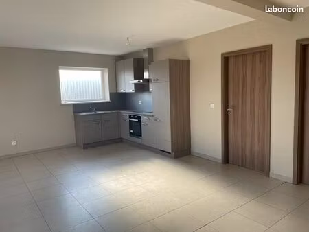 appartement t3 climatisé avec terrasse