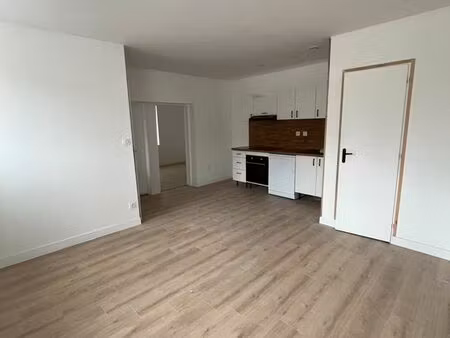 appartement t3 – 45 m² – refait à neuf – centre de lempdes