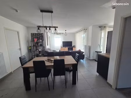 appartement meublé t3 en rdj - 180m2 de jardin et terrasse - garage + parking