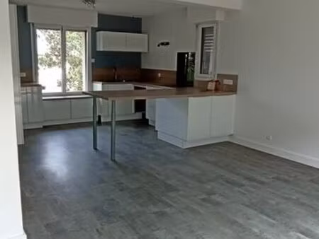 location maison bourgbarre