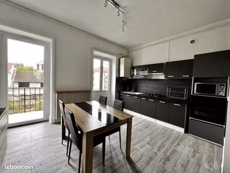 appartement 3 pièces 60 m²