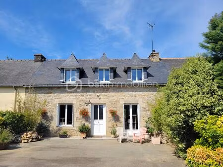maison en pierre de 124 m² à buleon