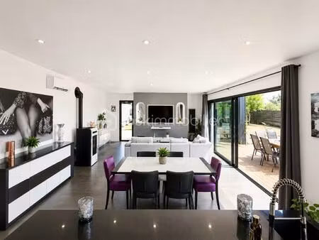 maison de 140 m² à corze