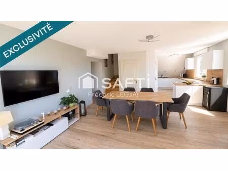 bel appartement avec climatisation et terrasse