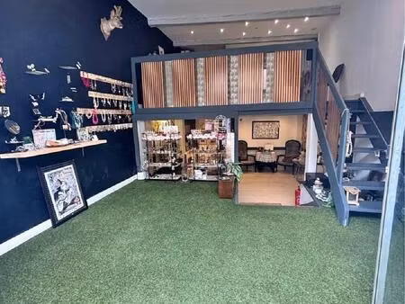 local commercial 56m² avec vitrine  climatisé