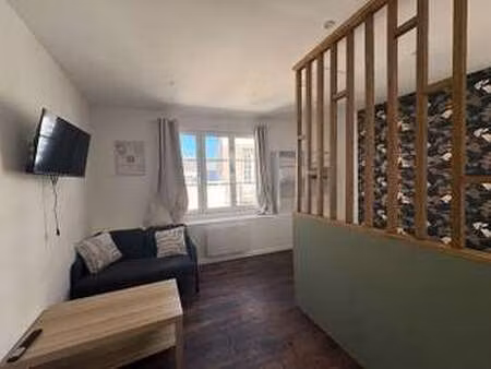 location appartement t1 meublé à château-gontier-sur-mayenne (53200) : à louer t1 meublé /