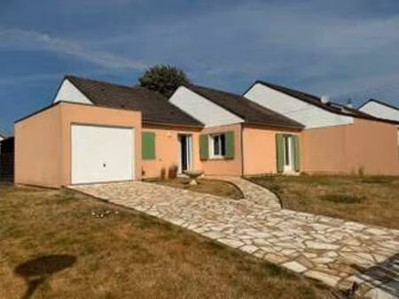 location maison à sargé-lès-le-mans (72190) : à louer / 103m² sargé-lès-le-mans