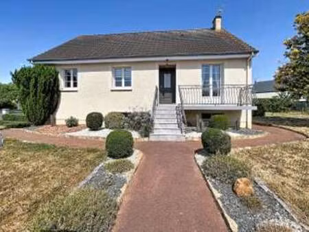 vente maison à château-gontier-sur-mayenne (53200) : à vendre / 115m² château-gontier-sur-